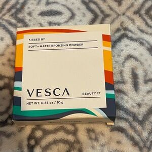 Vesca Kissed By Soft-Matte Bronzing Powder